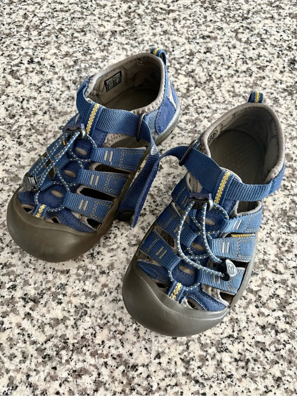 Keen—Newport Hybrid Waterproof Hiker Sandals Navy/Gray (Size Youth 2)